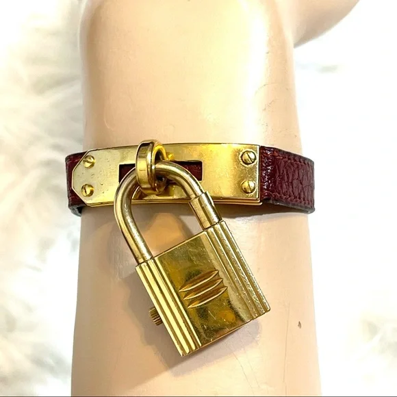 🍒Hermès Burgundy Kelly Watch